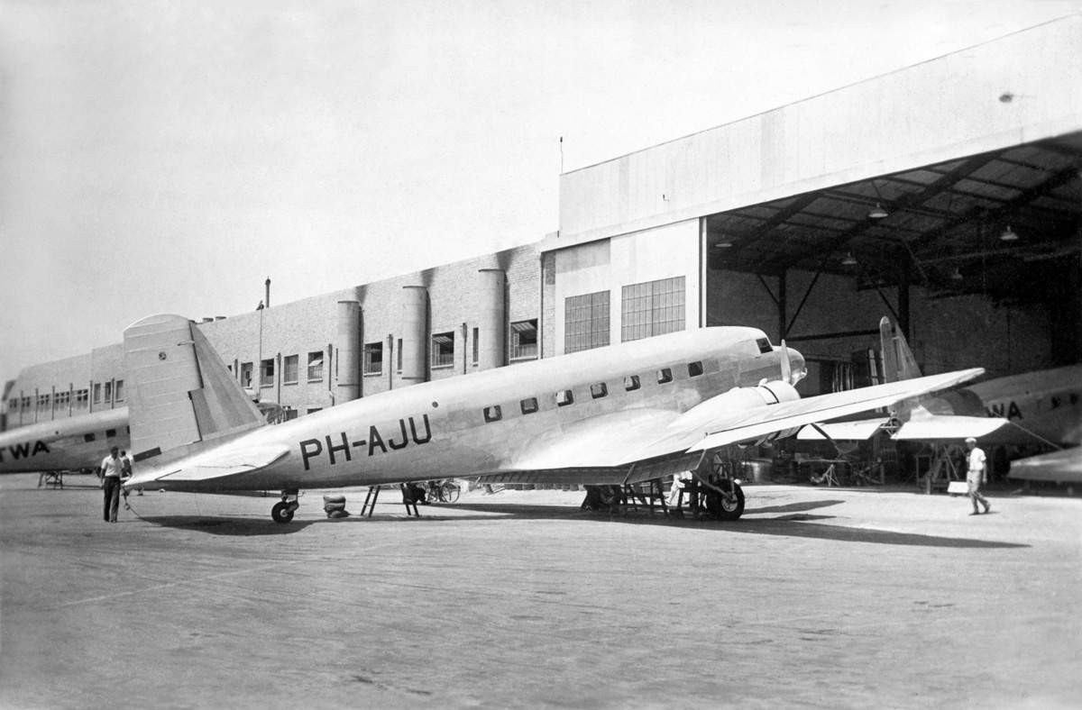  Newly built DC-2 (PH-AJU) at the Douglas factory, Santa Monica, California 