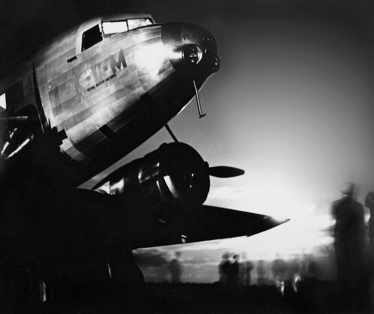  The KLM 'Uiver' DC-2 at Charleville on the evening of 24 October 1934 prior to departing for Melbourne (State Library QLD) 