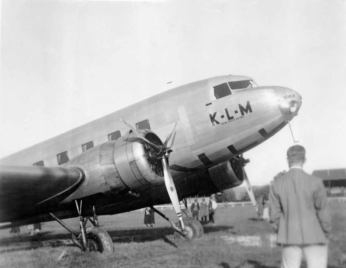  KLM 'Uiver' DC-2 bogged at Albury Racecourse (ARM-14.812) 