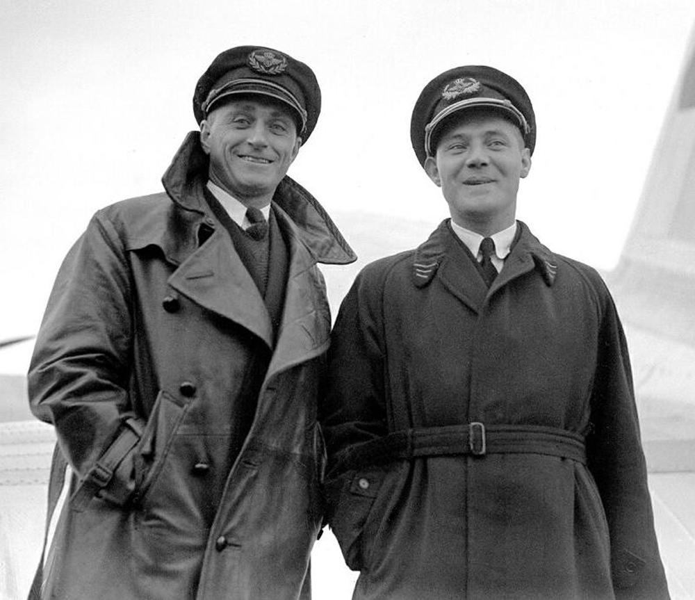  KLM 'Uiver' DC-2 First Officer Jan Moll (L) and Captain Koene Parmentier (R) 