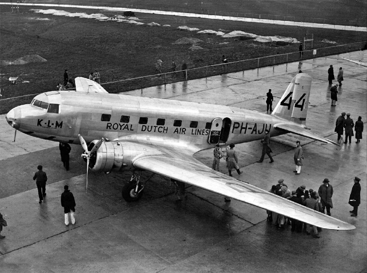  KLM 'Uiver' DC-2 at Mildenhall 