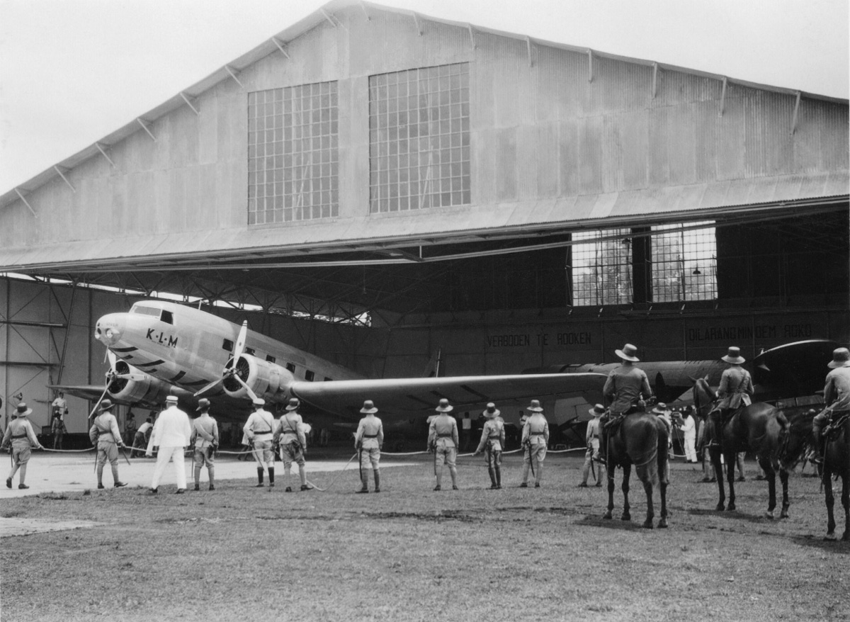  The KLM 'Uiver' DC-2 at Ander Airfield, Bandung, Dutch East Indies (Indonesia) 