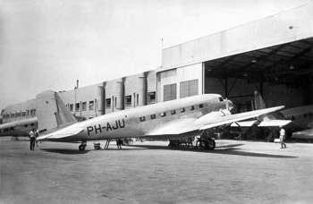  Newly built DC-2 (PH-AJU) at the Douglas factory, Santa Monica, California 