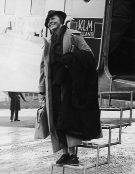  German aviatrix Thea Rasche, passenger on the Uiver DC-2, arriving at Mildenhall 
