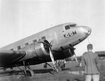 KLM 'Uiver' DC-2 bogged at Albury Racecourse (ARM-14.812) 
