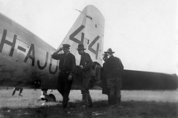  KLM 'Uiver' flight engineer Bouwe Prins inspects the Uiver at Albury Racecourse (ARM-85.405.126) 