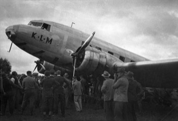  KLM 'Uiver' DC-2 at Albury Racecourse (Dallinger Family) 
