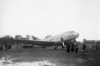  KLM 'Uiver' DC-2 at Albury Racecourse 