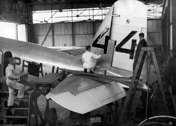  Race markings being painted on the KLM 'Uiver' DC-2 