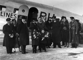  The KLM 'Uiver' DC-2 crew being met by their families and officials in the Netherlands (nederlands foto museum) 