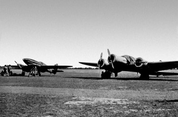  Pander S4 and de Havilland DH.88 'Black Magic' at Allahabad (India) 