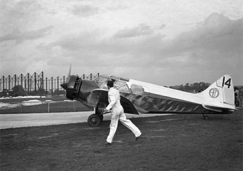  Airspeed AS.5 Courier flown by Sqn Ldr David Stodart and Sgt Pilot Ken Stodart (finished 6th) 