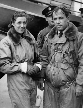  Amy Mollison (Johnson) and Jim Mollison with their de Havilland DH.88 'Black Magic' 